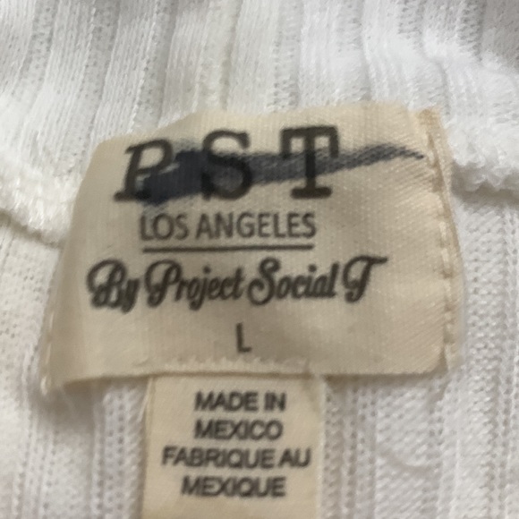 Project Social T Long Sleeve Crop Top - Picture 8 of 8